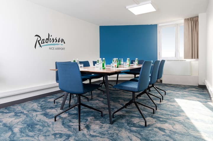 Radisson Hotel Nice Airport