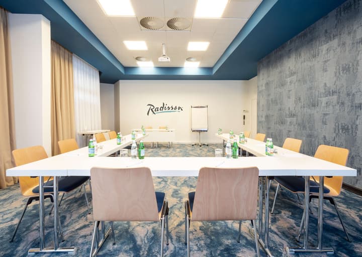 Radisson Hotel Nice Airport