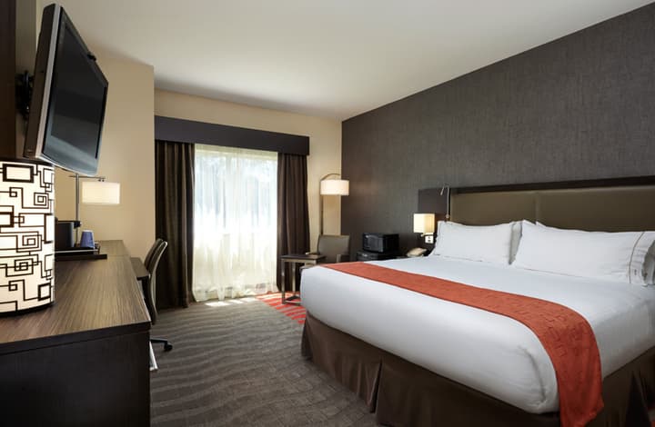 Holiday Inn Express Hotel Naples Downtown - 5th Avenue