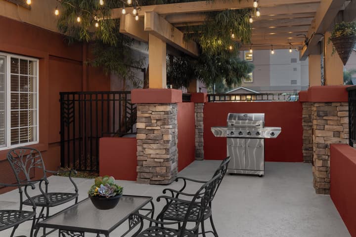 Larkspur Landing Extended Stay Suites Pleasanton