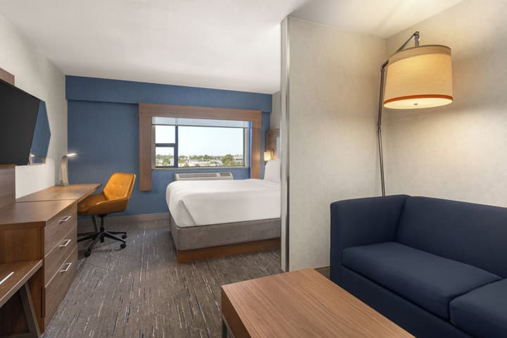 Holiday Inn Express Vancouver Airport Richmond by IHG