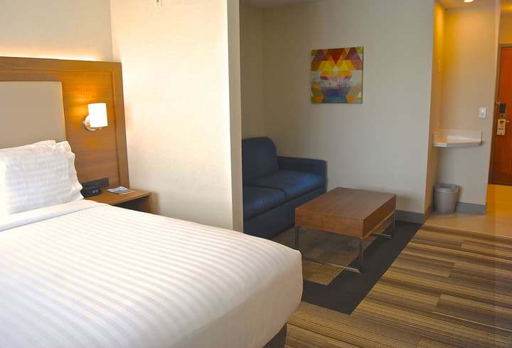 Holiday Inn Express Vancouver Airport Richmond by IHG