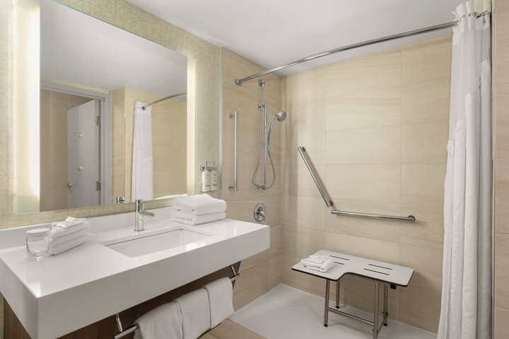 Holiday Inn Express Vancouver Airport Richmond by IHG