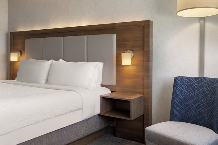 Holiday Inn Express Vancouver Airport Richmond by IHG