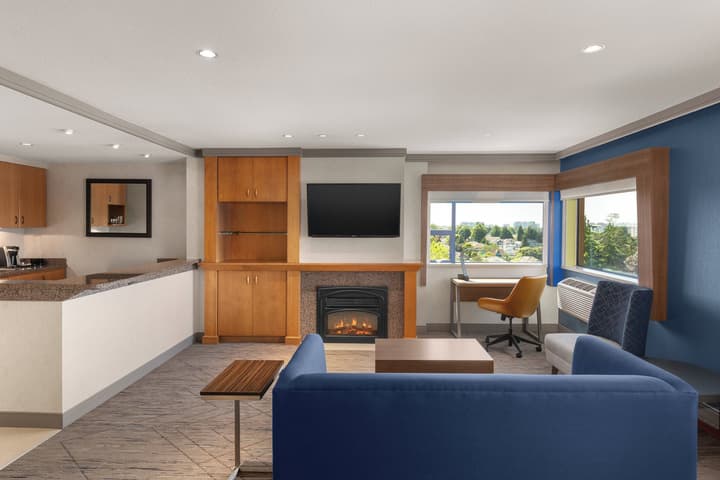 Holiday Inn Express Vancouver Airport Richmond by IHG