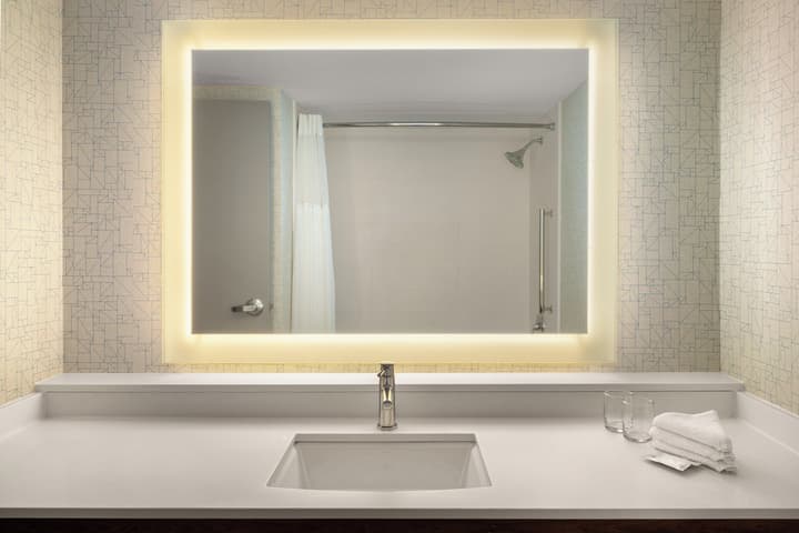 Holiday Inn Express Vancouver Airport Richmond by IHG