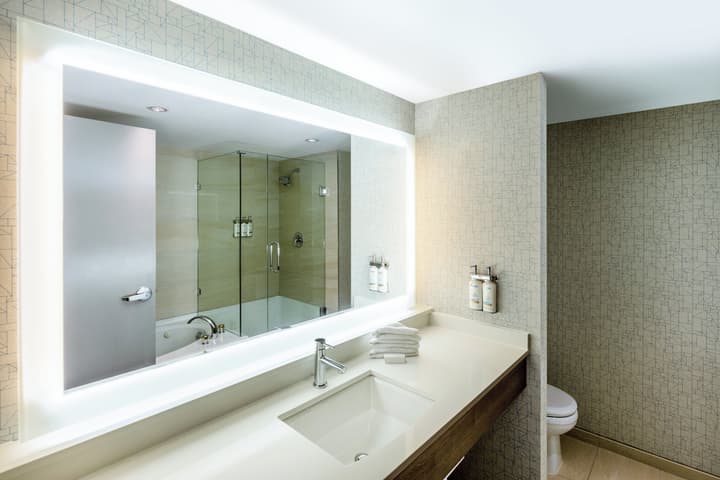 Holiday Inn Express Vancouver Airport Richmond by IHG