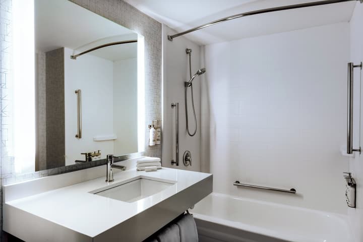 Holiday Inn Express Vancouver Airport Richmond by IHG
