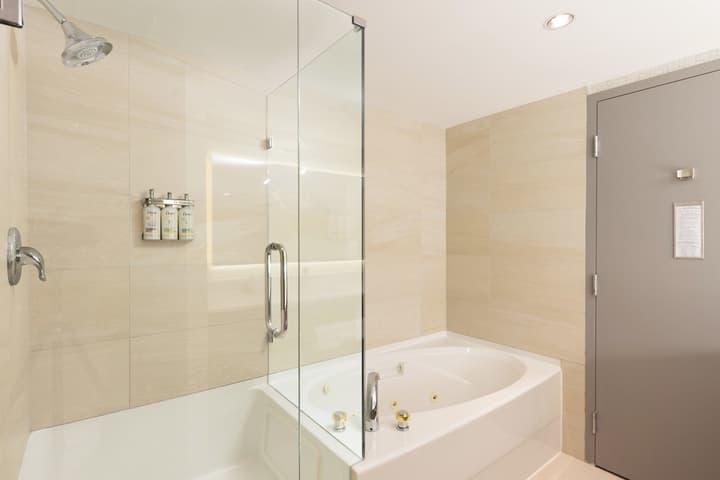 Holiday Inn Express Vancouver Airport Richmond by IHG