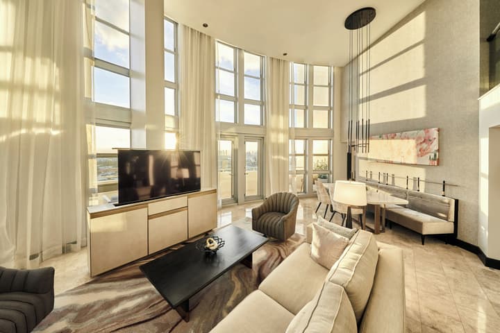 Loews Miami Beach Hotel – South Beach