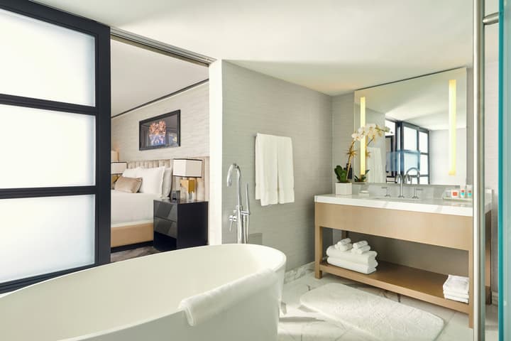 Loews Miami Beach Hotel – South Beach