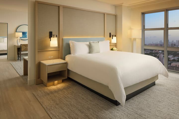 Loews Miami Beach Hotel – South Beach
