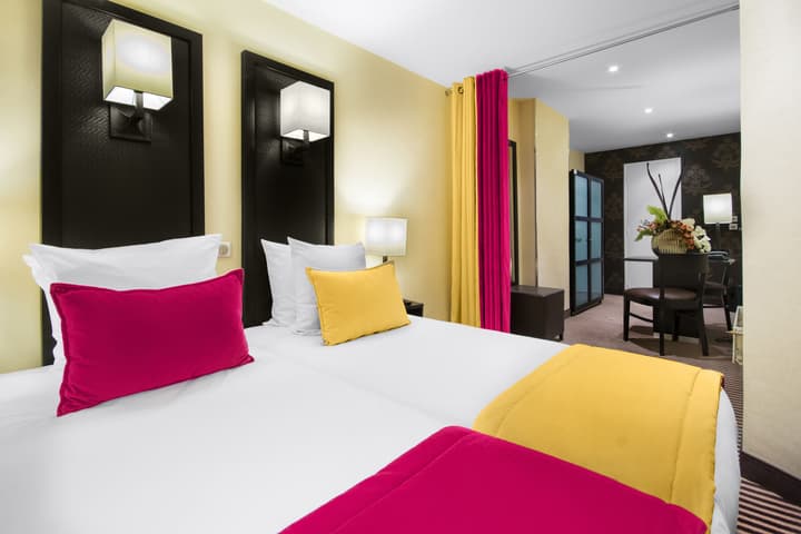 Hotel Pax Opera