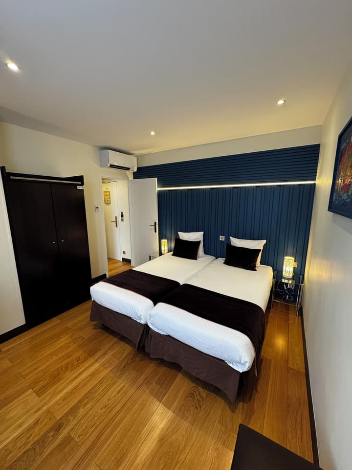 Hotel Pax Opera