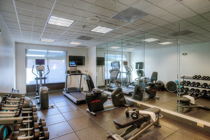 Holiday Inn Express & Suites Tempe by IHG