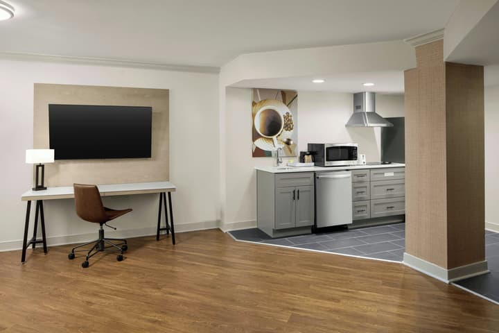 Four Points by Sheraton Richmond Airport
