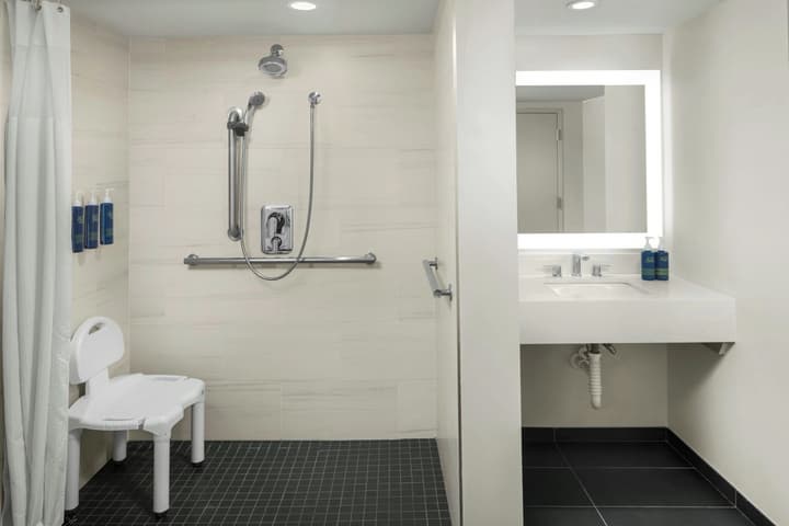 Four Points by Sheraton Richmond Airport