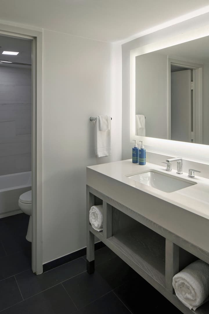 Four Points by Sheraton Richmond Airport