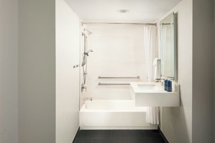 Four Points by Sheraton Richmond Airport