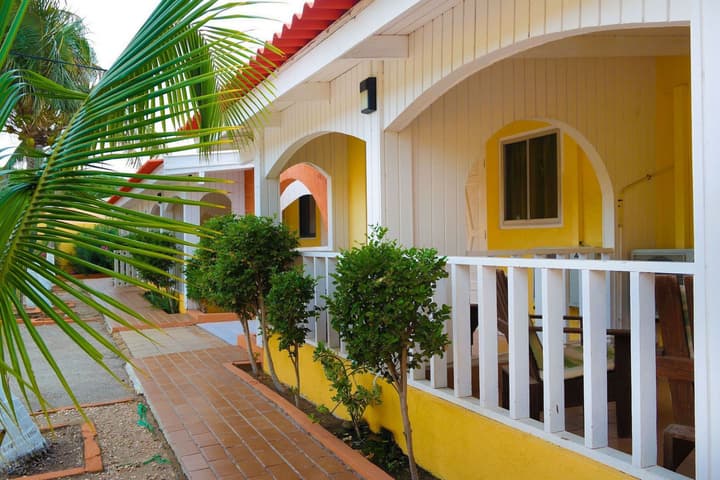 Coconut Inn