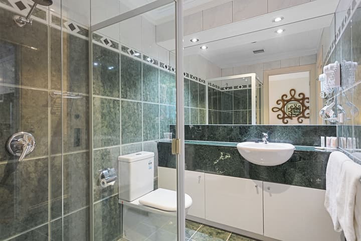 Clarion Suites Gateway