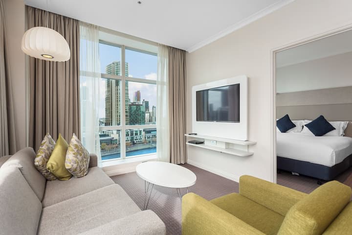 Clarion Suites Gateway