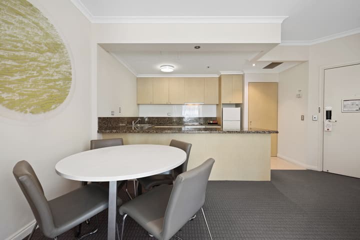 Clarion Suites Gateway