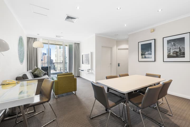 Clarion Suites Gateway