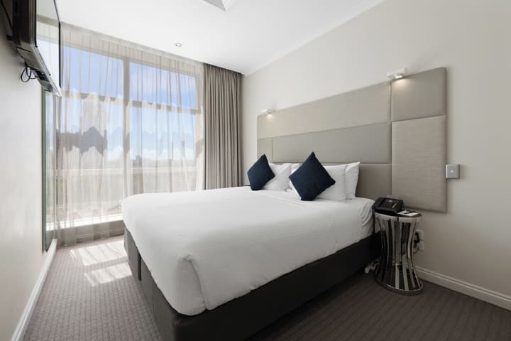 Clarion Suites Gateway