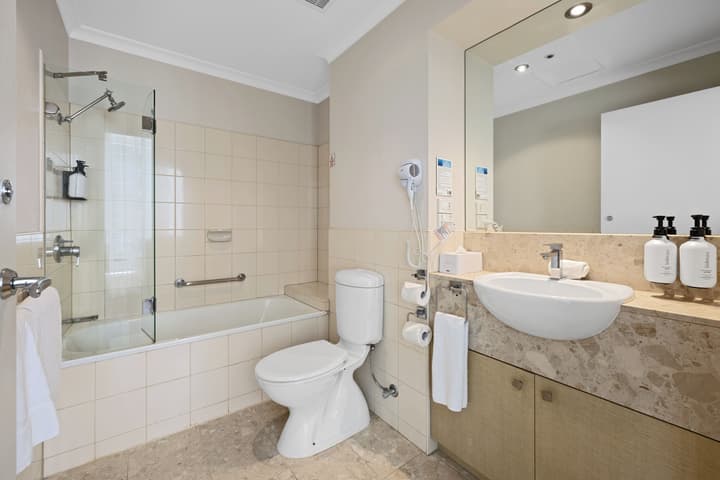 Clarion Suites Gateway