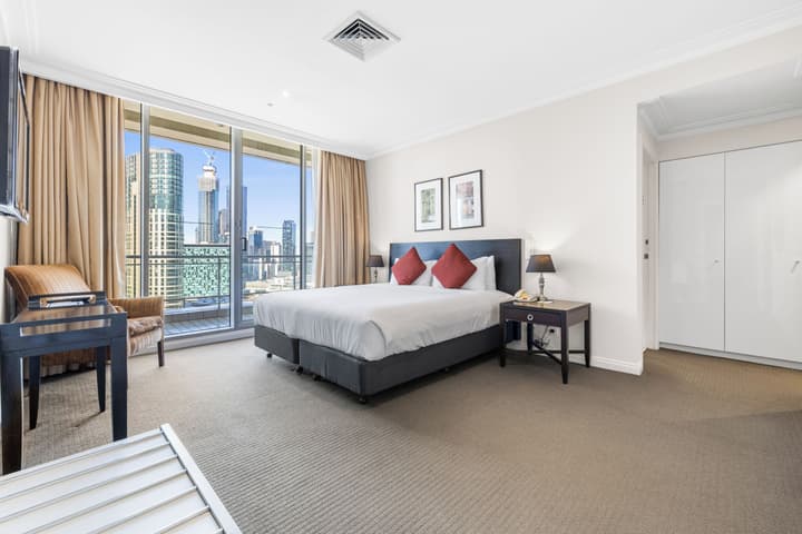 Clarion Suites Gateway