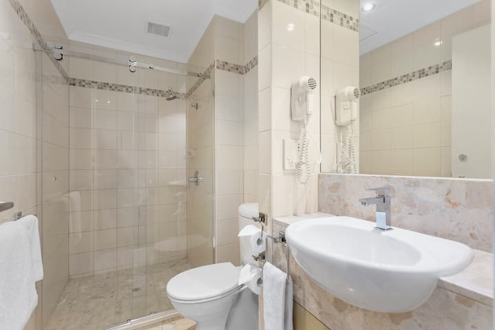Clarion Suites Gateway