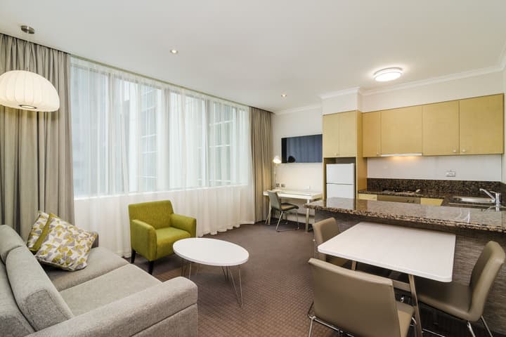 Clarion Suites Gateway