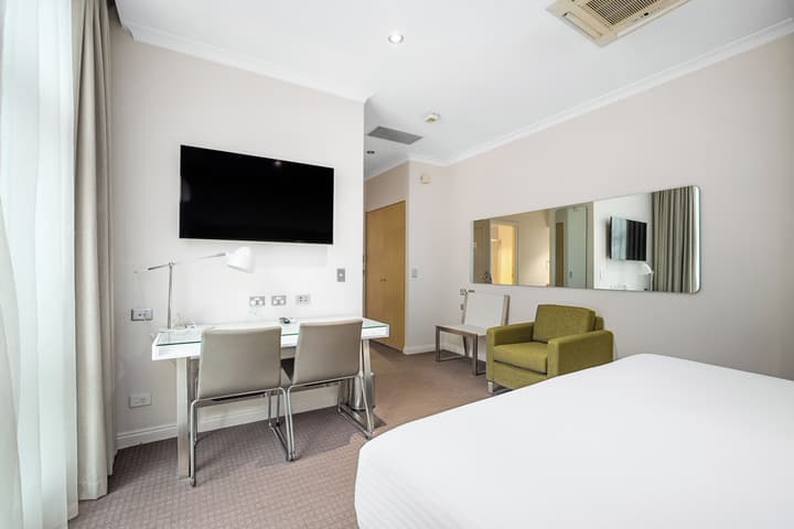 Clarion Suites Gateway