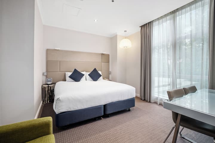 Clarion Suites Gateway