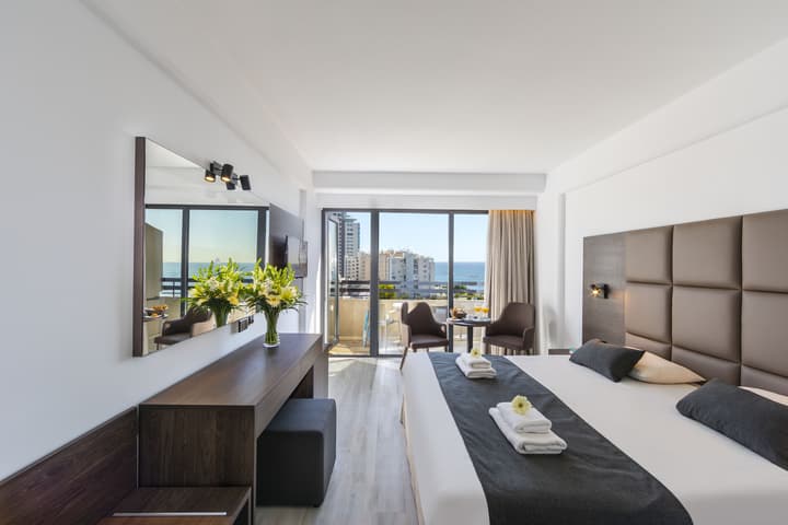 Kapetanios Odysseia Hotel