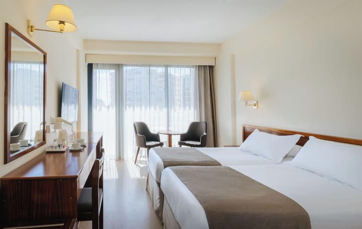 Kapetanios Odysseia Hotel