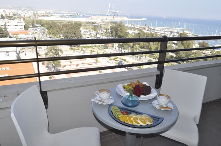 Sun Hall Hotel