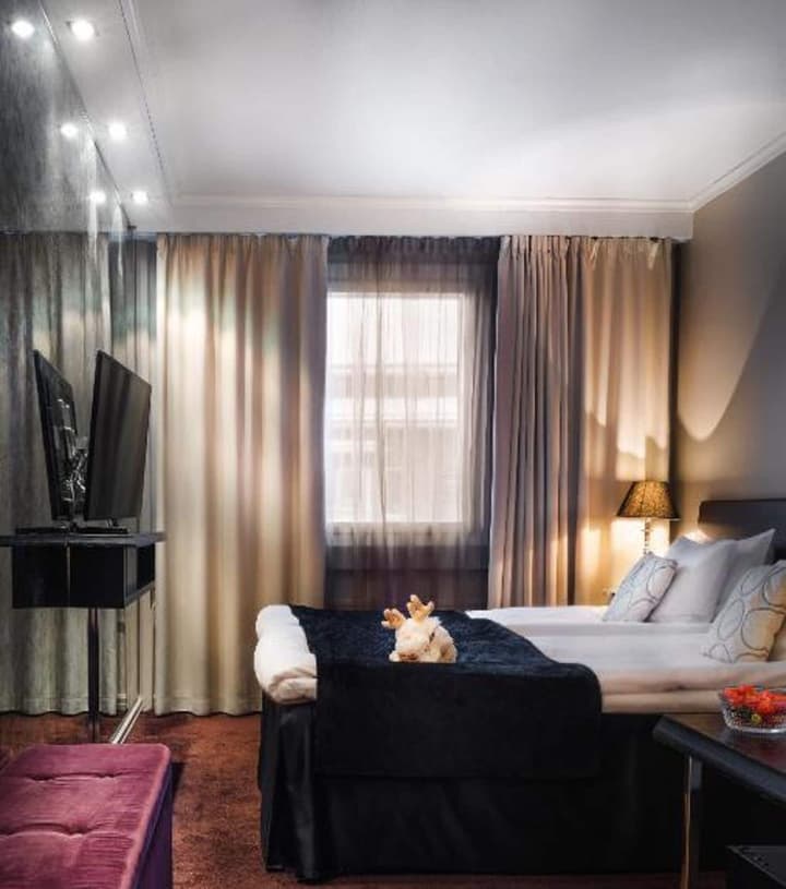 Arctic City Hotel