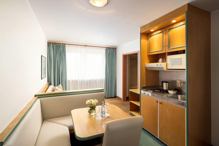 QU Hotel, Trademark Collection by Wyndham
