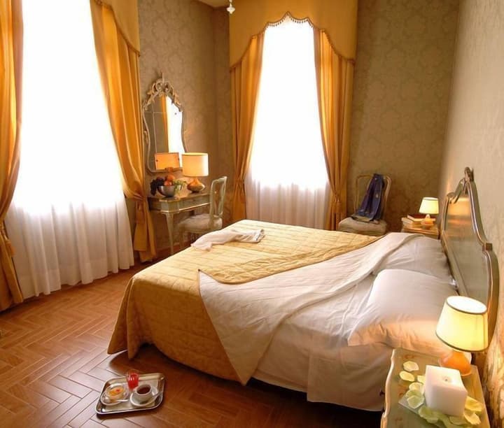 Hotel Canal