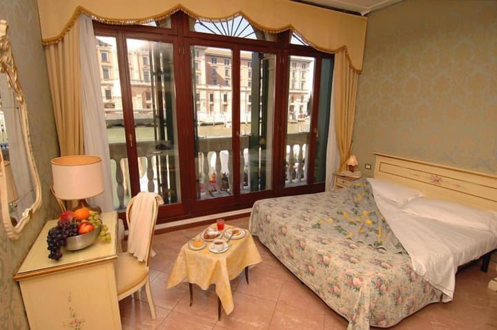 Hotel Canal