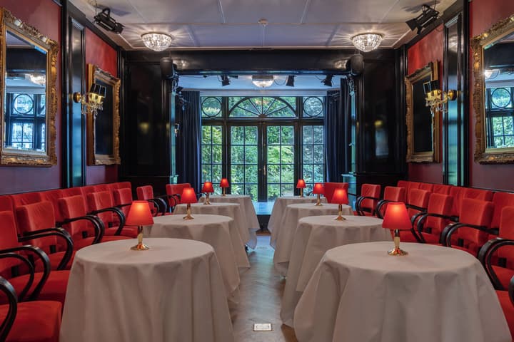 Apollofirst Boutique Hotel