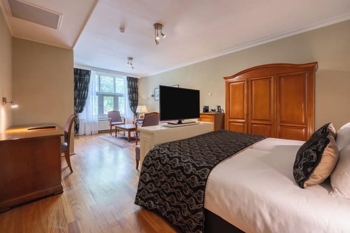 Apollofirst Boutique Hotel
