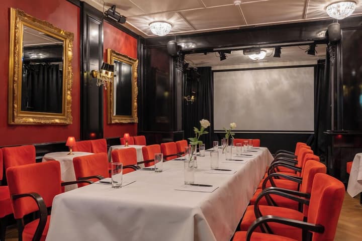 Apollofirst Boutique Hotel