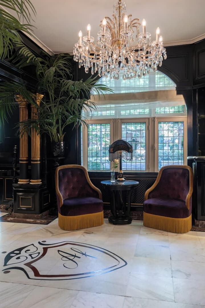Apollofirst Boutique Hotel