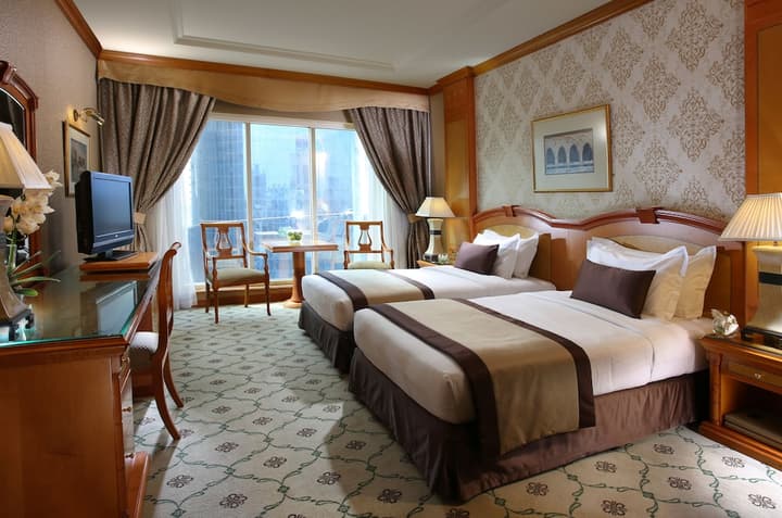 Carlton Palace Hotel