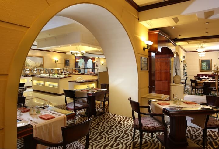 Carlton Palace Hotel