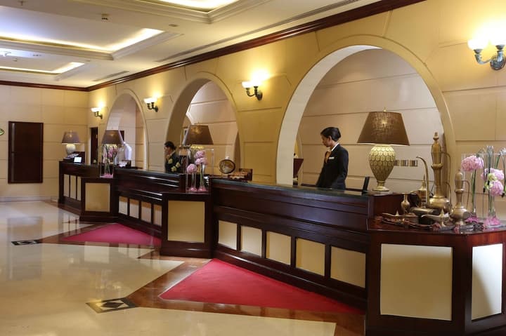 Carlton Palace Hotel