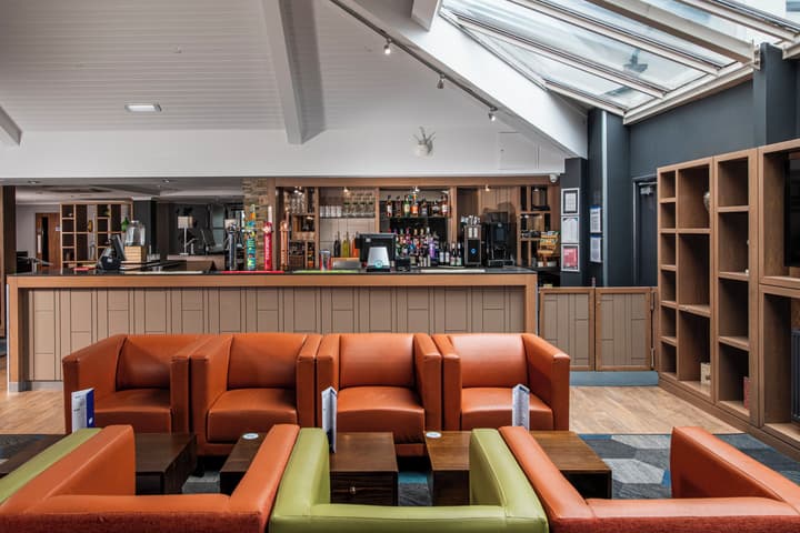 Holiday Inn Express Edinburgh Airport by IHG